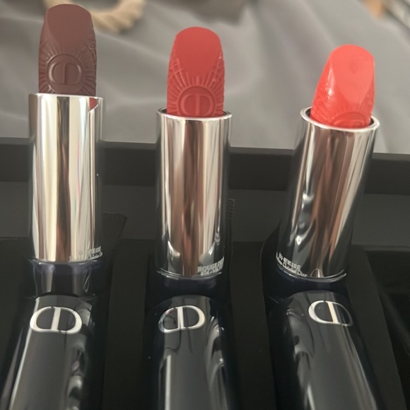 3 brand new Dior lipsticks from the Rouge Dior Miniaudiere set - Picture 2 of 3